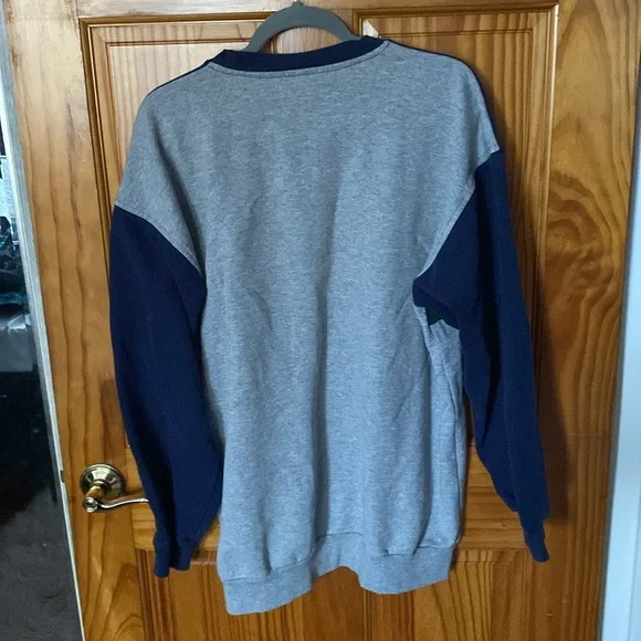 Vintage crewneck sweatshirt - Picture 2 of 2